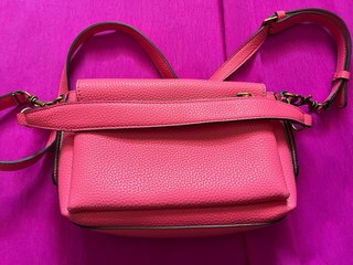 Bolso Guess Rosa