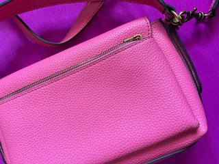 Bolso Guess Rosa