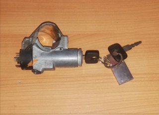 Clausor + 2 Llaves Opel Corsa B