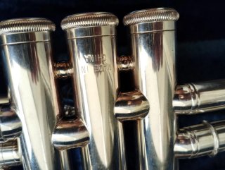 Trompeta Yamaha YTR2330 Plata