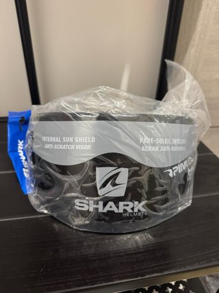 Casco Shark Carbono Rojo
