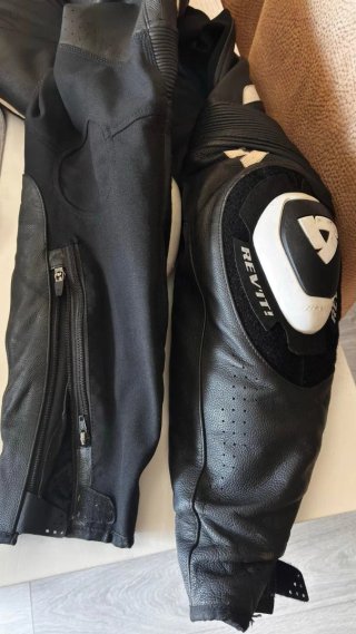 Mono Moto Cuero Divisible REV'IT! Talla 52-50