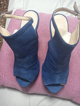 Sandalias Lodi Azul Tacon Alto