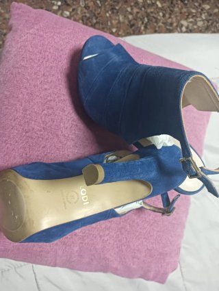 Sandalias Lodi Azul Tacon Alto