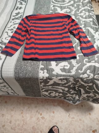 Cárdigan infantil rojo y blanco