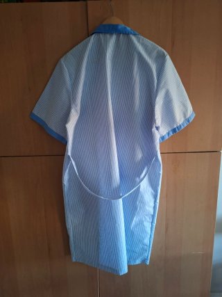 Uniforme para asistenta del hogar