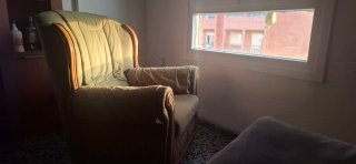 ​Sillón orejero vintage clásico. Recogida en mano.