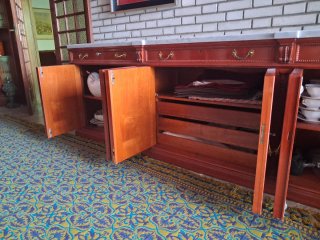 Mueble comedor cerezo y mármol