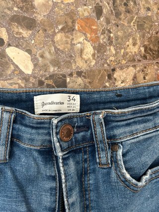 Pantalón flare Stradivarius azul modelo D74