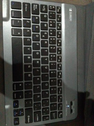 Funda con teclado gris