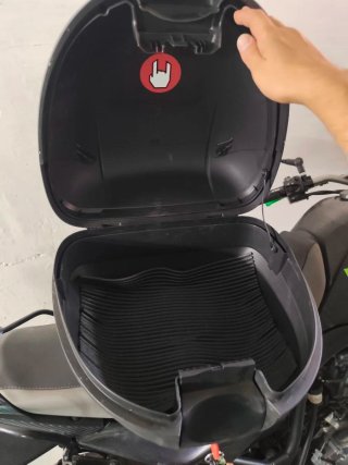 Baúl para moto SH33 negro