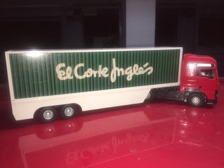 Camión El Corte Inglés de Juguete