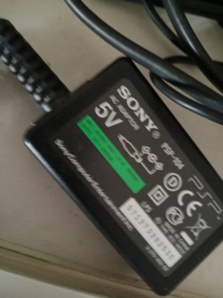 Sony PSP 3004 Negra + Accesorios (sin abrir)