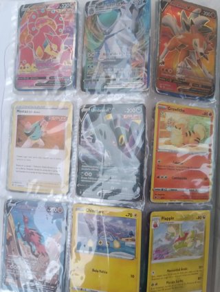 Collezione carte Pokémon VMAX