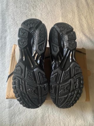 Asics Gel-Kayano 14 Talla 44 Negro/Plata