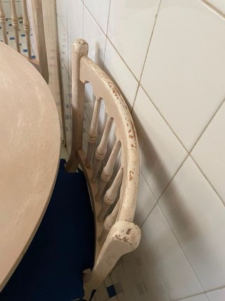 Mesa blanca + 4 sillas vintage para restaurar