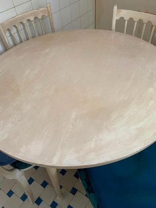 Mesa blanca + 4 sillas vintage para restaurar