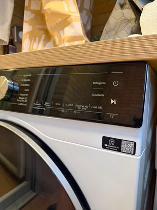 Lavadora Secadora Hisense 10.5/6 Kg con WIFI