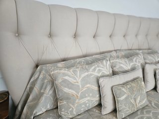 Cabecero de cama de matrimonio beige de tela