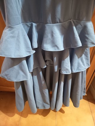 Traje de flamenca azul con volantes