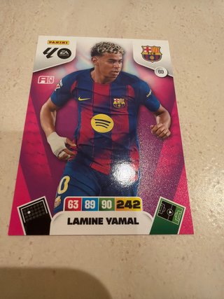 Carta Lamine Yamal Adrenalyn 2025-26