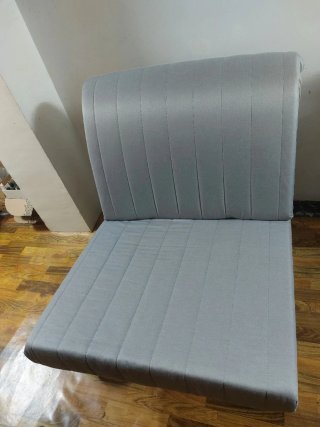 Cama auxiliar plegable con ruedas