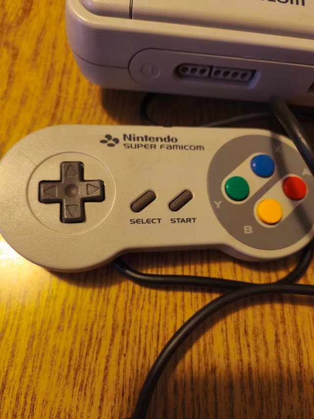 Nintendo Super Famicom + 2 controladores Jap