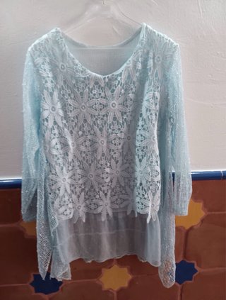 Camisa de encaje azul