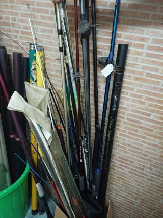 Set di attrezzature da pesca, pesi, esca, galleggianti...