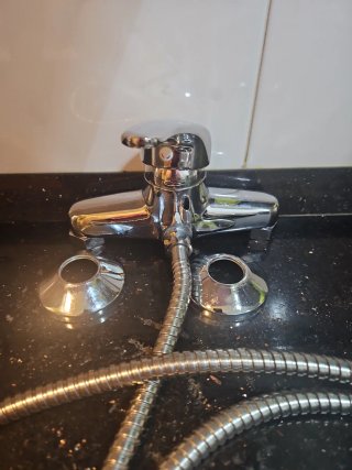 Ducha y Monumento Decorativo