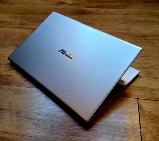 Asus Vivobook i7 10ª - 8GB RAM · SSD · NVIDIA 2GB