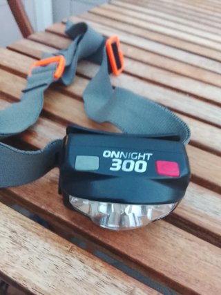 Linterna frontal Onnight 300 Vendo dos.
