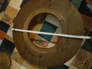 Soporte madera antiguo brasero tinaja maceta