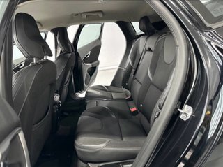 Volvo V40 T2 Fastback
