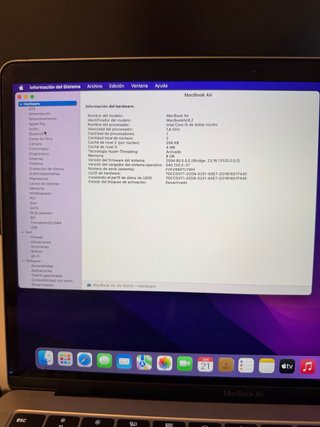 MacBook Air i5 8GB RAM 250GB SSD (A1932)