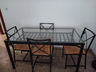 Mesa cristal forja y 4 sillas