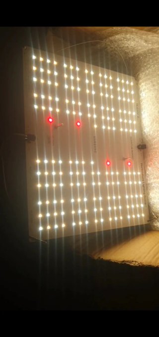 Panel LED cultivo HLG 100 Rspec Samsung