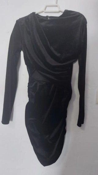 Vestido negro de terciopelo