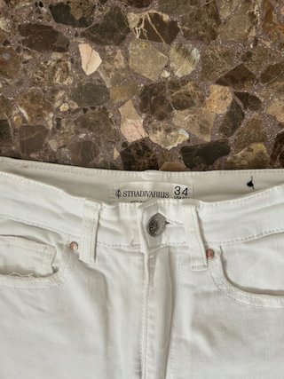 Pantalón campana blanco Stradivarius
