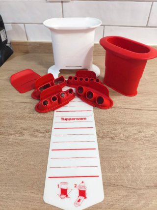 Croquetero Tupperware