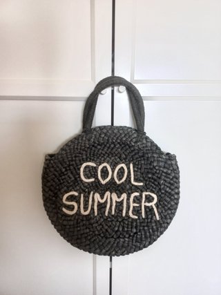 Bolso redondo negro rafia Cool Summer