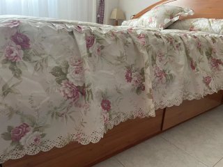 Edredón floral Cama 135 + Cojín. Bueno