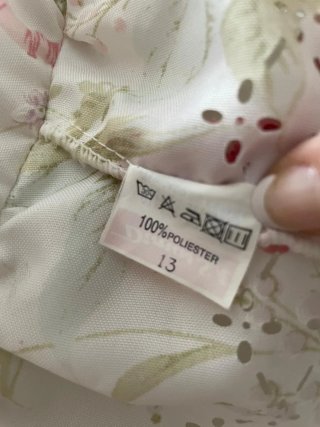 Edredón floral Cama 135 + Cojín. Bueno
