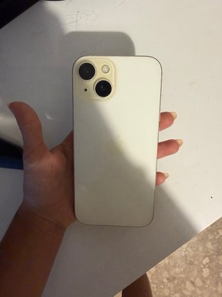 iPhone 15 Dorado/Blanco