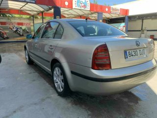 Skoda Superb 2005