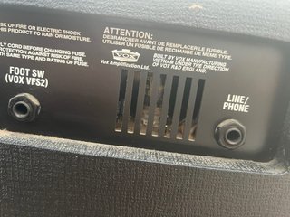 Amplificador Vox Valvetronix AD15VT