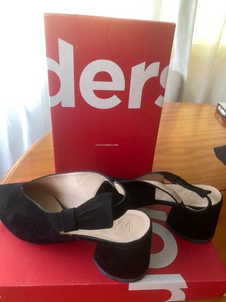 Zapatos Wonders Talla 38 Negros