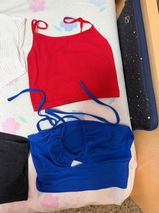Confezione di 4 top da donna