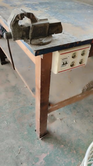 Tornillo de banco para mesa de trabajo carpintería