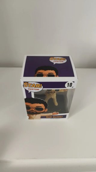 Figura estilo Funko Pop de BAD BUNNY